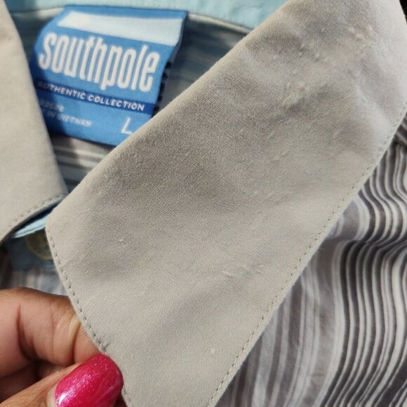 Southpole Button Up Casual Shirt Men Size L White Blue Gray Stripe Short Sleeve - Picture 7 of 8